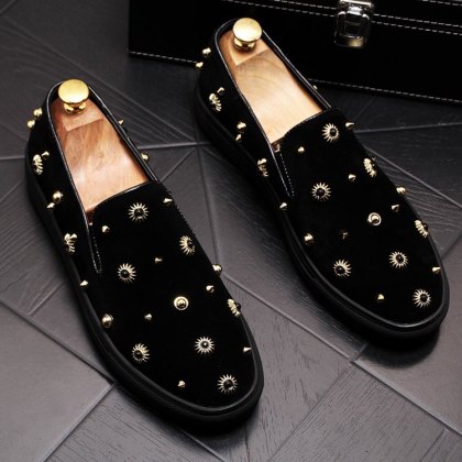 Platform studded low-top sneakers