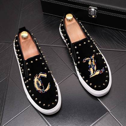 Platform studded low-top sneakers