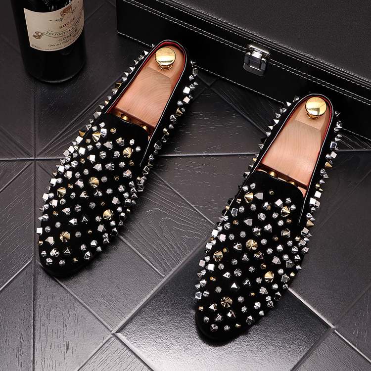 Platform studded low-top sneakers