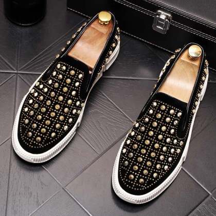 Platform studded low-top sneakers