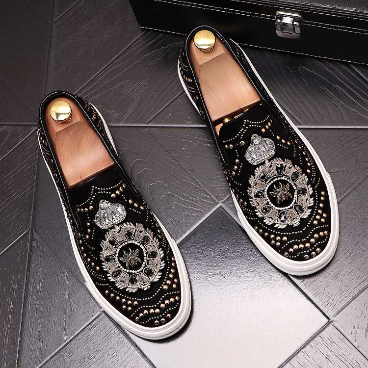 Platform studded low-top sneakers