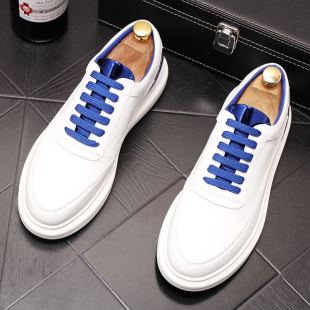 Fashion platform old shoes
