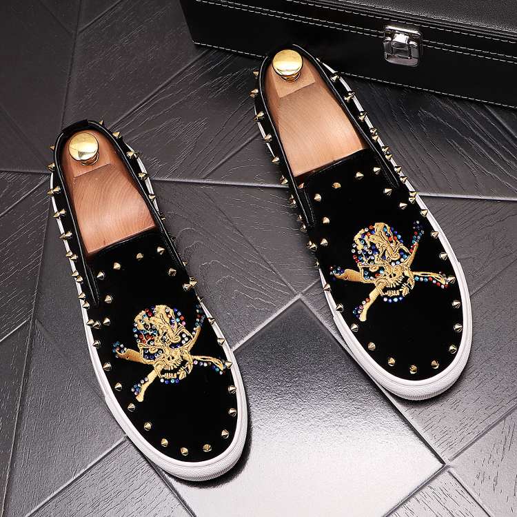 Platform studded low-top sneakers