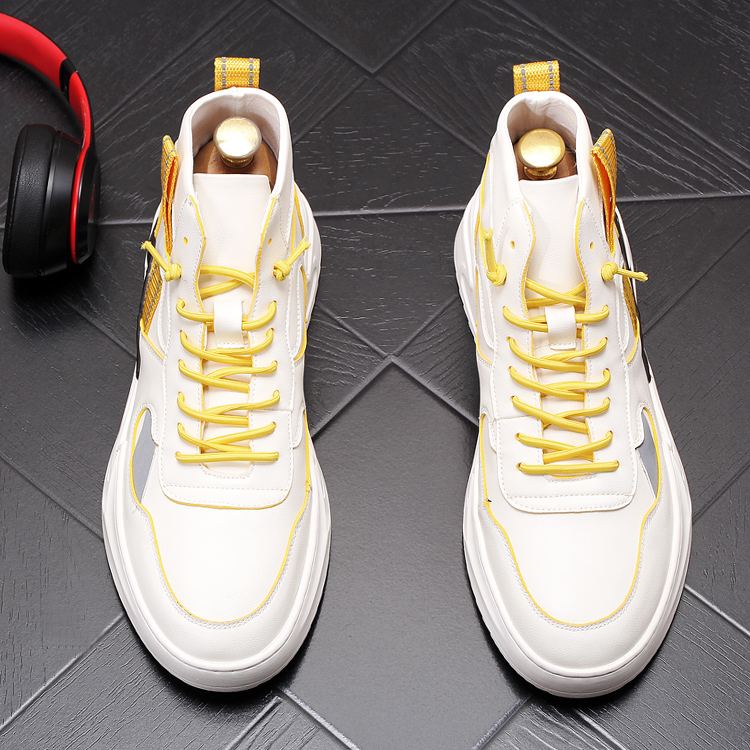 New high top shoes are casual and breathable