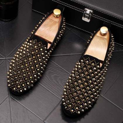 Platform studded low-top sneakers