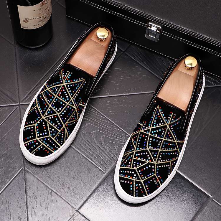 Platform studded low-top sneakers