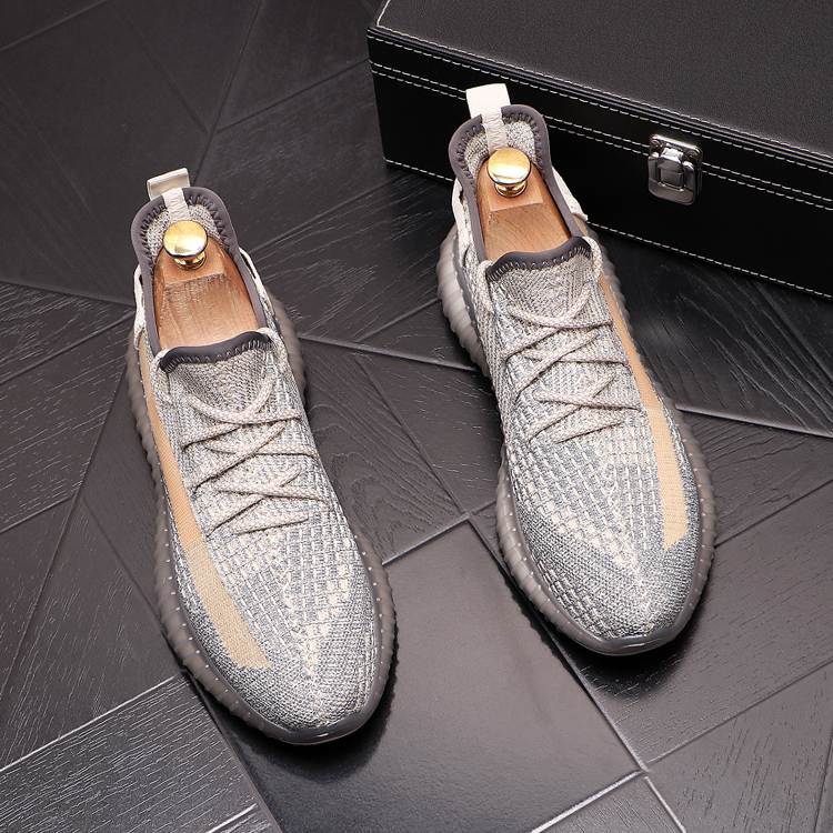 Breathable platform sneakers