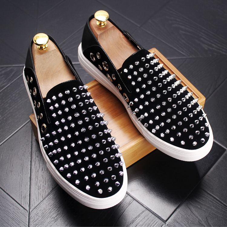 Platform studded low-top sneakers