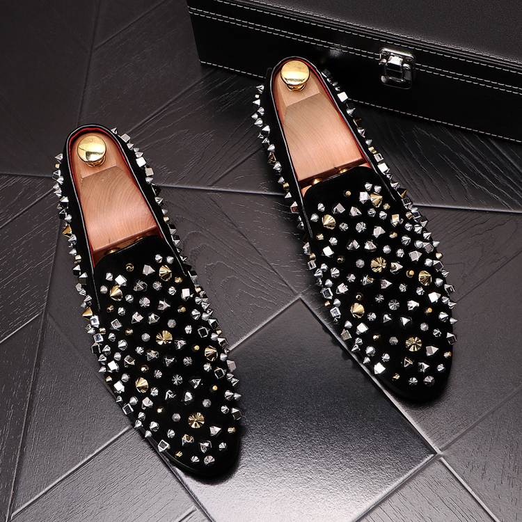 Platform studded low-top sneakers