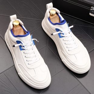 Fashion platform old shoes